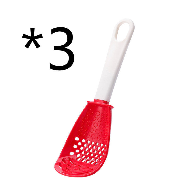 Multifunctional grinding and crushing colander and draining spoon